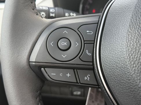 Used 2025 Toyota RAV4 XLE Premium image 17
