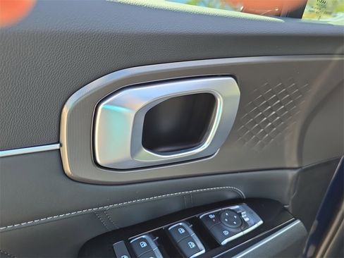 New 2026 Kia Sorento SX image 19