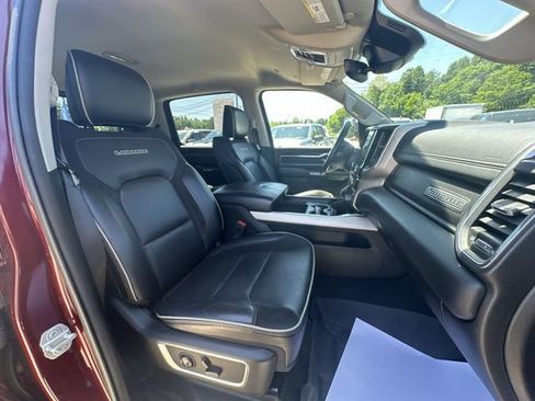 Used 2022 RAM 1500 Laramie AWD/4WD image 30