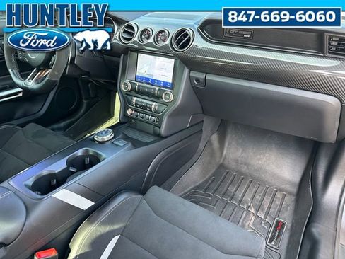 Used 2021 Ford Mustang Shelby GT500 w/ Technology Package image 11