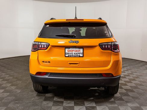 New 2026 Jeep Compass Latitude image 14