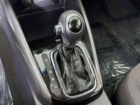 Used 2013 Kia Forte EX image 15