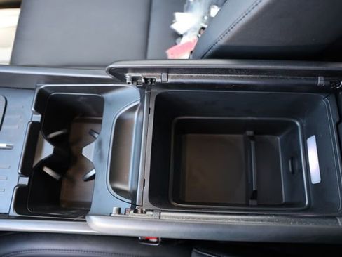 Used 2024 Hyundai Santa Fe SEL image 32