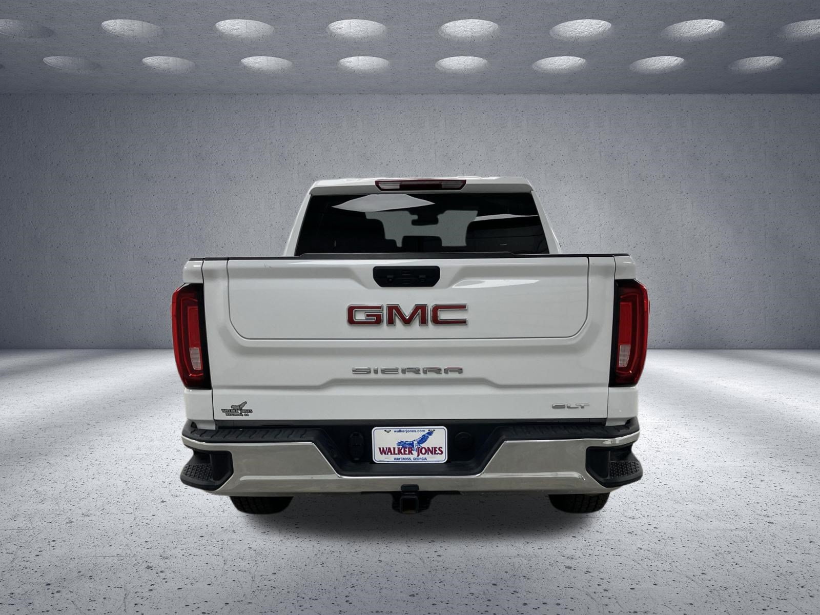 Used 2025 GMC Sierra 1500 SLT AWD/4WD image 4