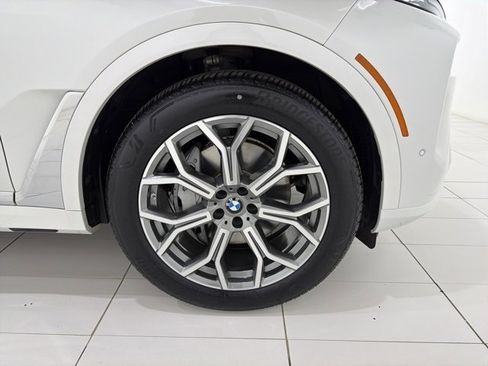 Certified 2024 BMW X7 xDrive40i image 49