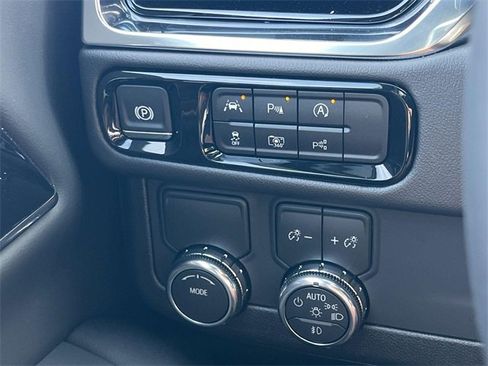 New 2026 GMC Sierra 2500 AT4 w/ AT4 Premium Plus Package image 21