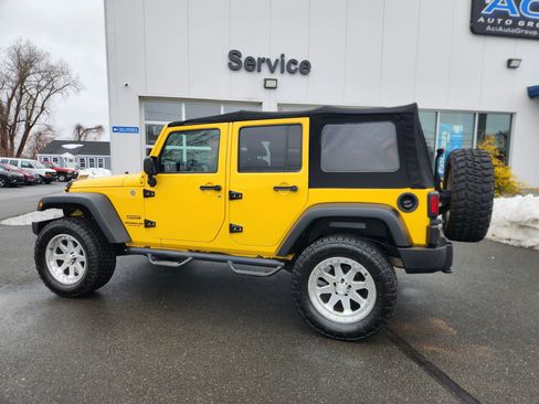 Used 2015 Jeep Wrangler Unlimited Sport w/ Quick Order Package 24S image 10