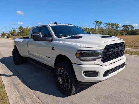 Used 2024 RAM 3500 Laramie w/ Night Edition image 4