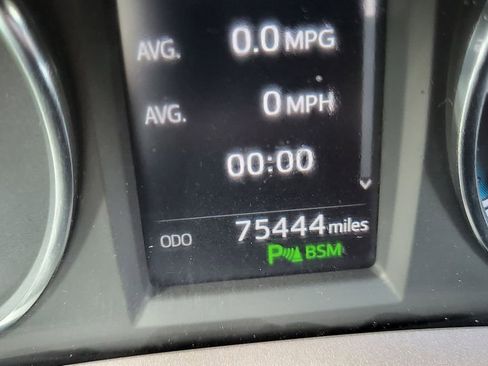 Used 2017 Toyota RAV4 XLE image 28