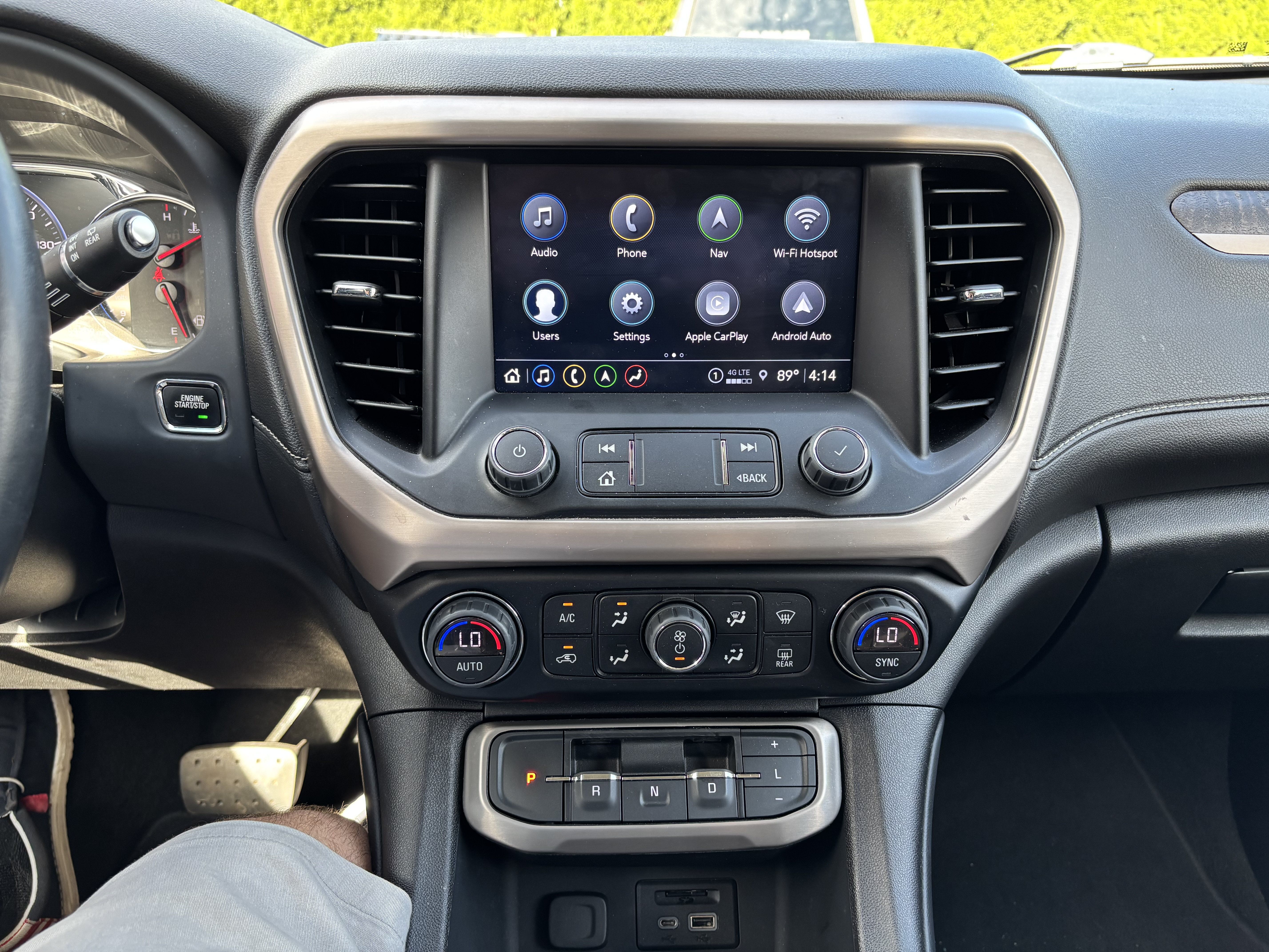 Used 2023 GMC Acadia Denali w/ Denali Technology Package AWD/4WD image 26
