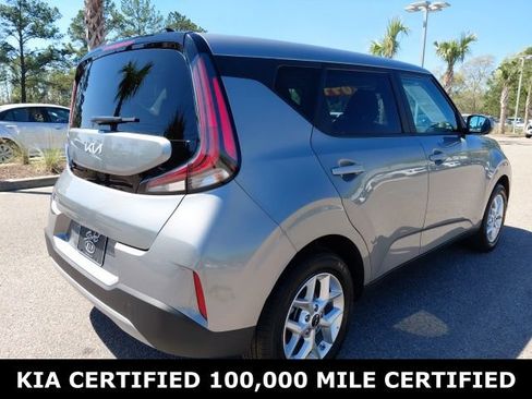 Certified 2025 Kia Soul LX image 5
