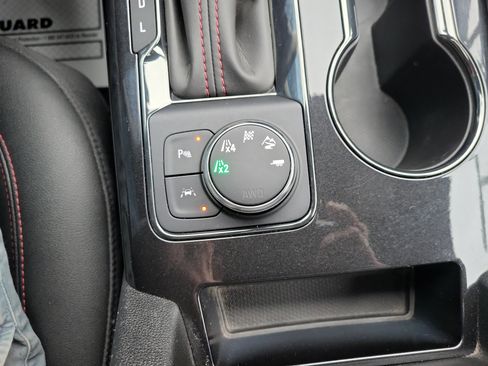 Certified 2022 Chevrolet Blazer RS w/ Enhanced Convenience Package image 13