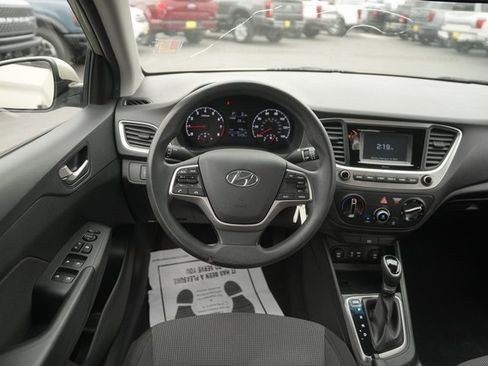 Used 2018 Hyundai Accent SE image 21