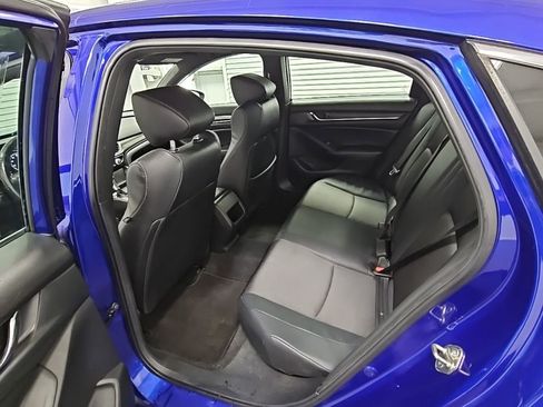 Used 2018 Honda Accord Sport image 28