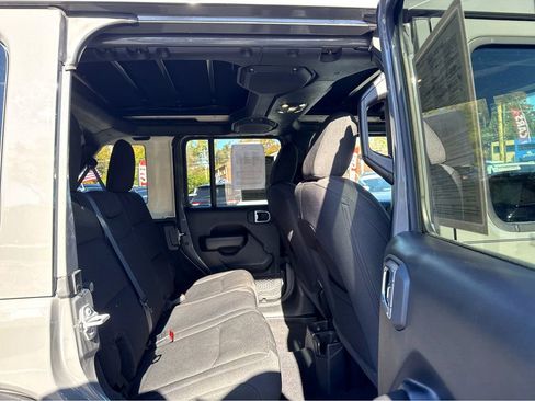 Certified 2021 Jeep Wrangler Unlimited Sport w/ Sun And Sound Package image 9