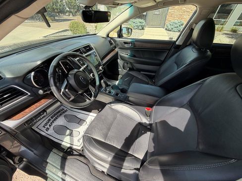 Used 2018 Subaru Outback 3.6R Limited AWD/4WD image 9