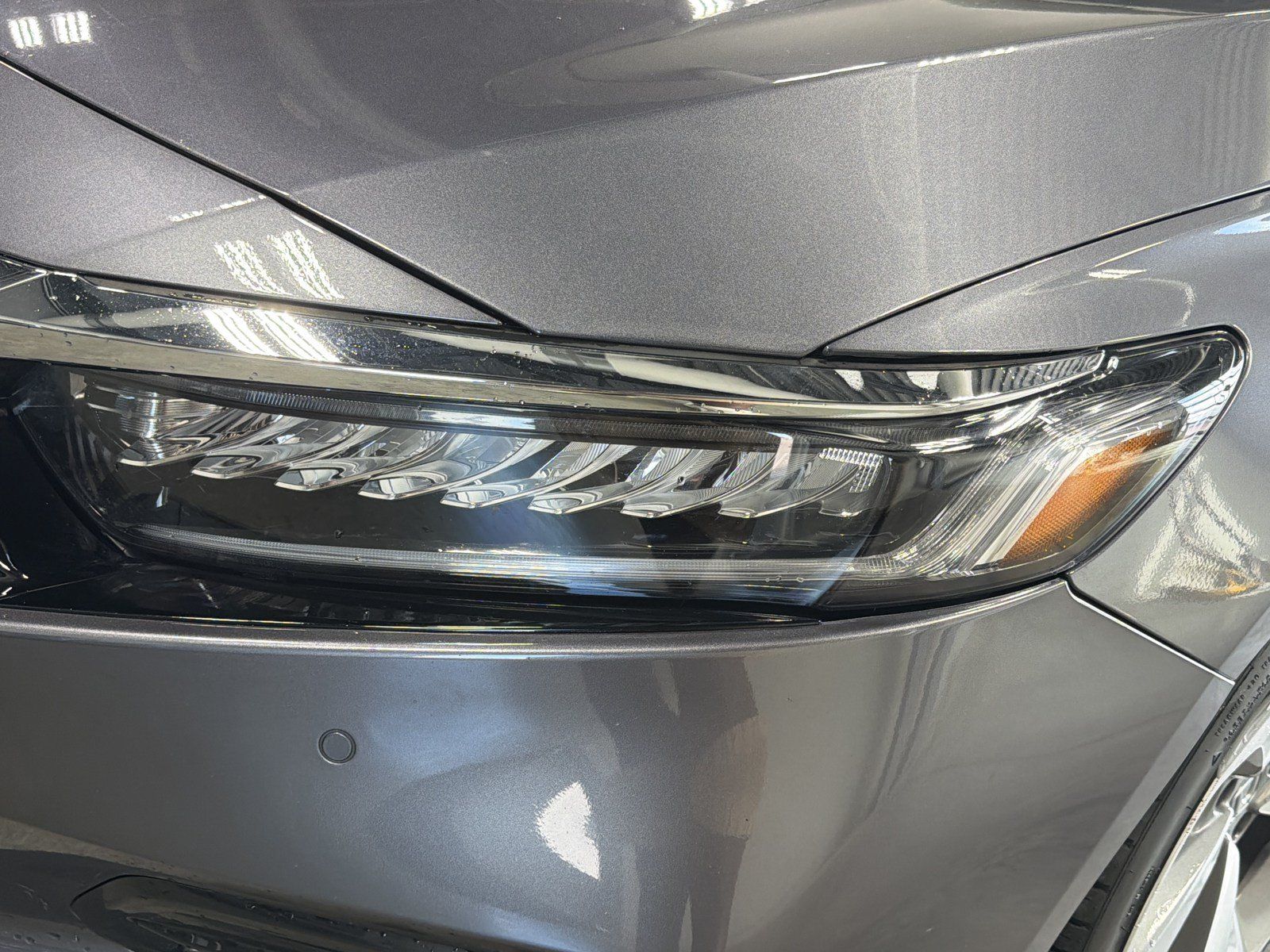 Used 2018 Honda Accord Touring image 15