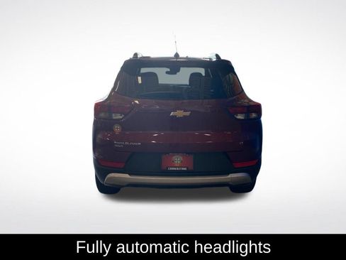 Used 2025 Chevrolet TrailBlazer LT AWD/4WD image 17
