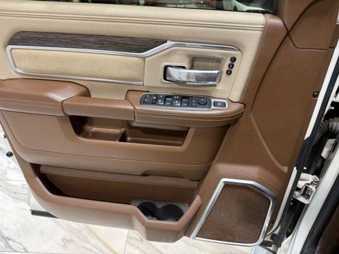 Used 2019 RAM 2500 Laramie image 13