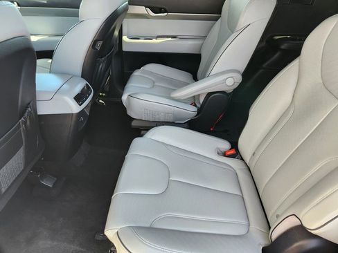 Used 2025 Hyundai Palisade SEL AWD/4WD image 18