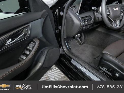 Used 2026 Cadillac CT5 V w/ Technology Package image 9