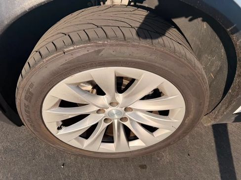 Used 2018 Tesla Model X 100D AWD/4WD image 32