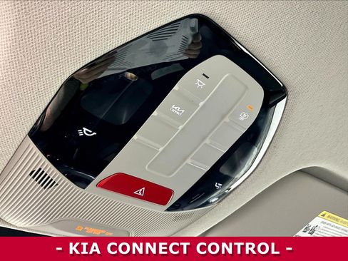 Used 2025 Kia K4 EX FWD image 37
