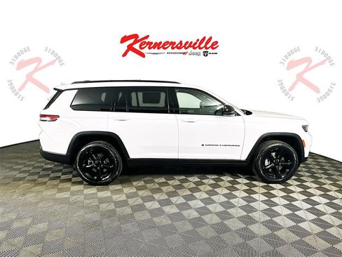 New 2025 Jeep Grand Cherokee L Limited image 8