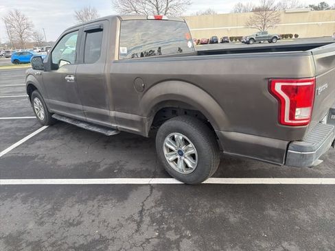 Used 2016 Ford F150 XLT w/ Trailer Tow Package RWD image 3