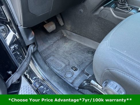 Certified 2022 Jeep Wrangler Unlimited Sahara w/ Cold Weather Group image 37