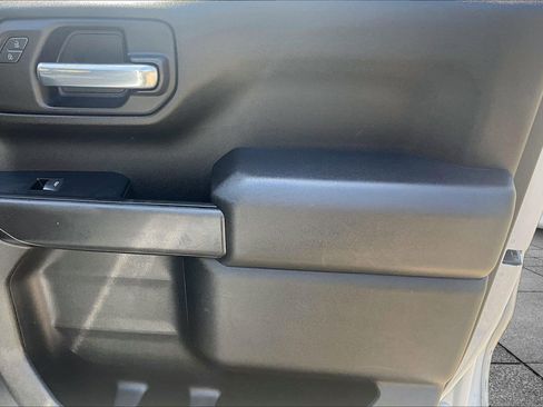 Used 2021 Chevrolet Silverado 1500 Custom Trail Boss w/ LPO, Dark Essentials Package image 19