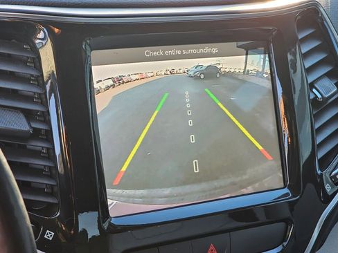 Used 2020 Jeep Cherokee Limited w/ Trailer Tow Group image 28