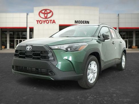 New 2026 Toyota Corolla Cross LE w/ Moonroof Package FWD image 7