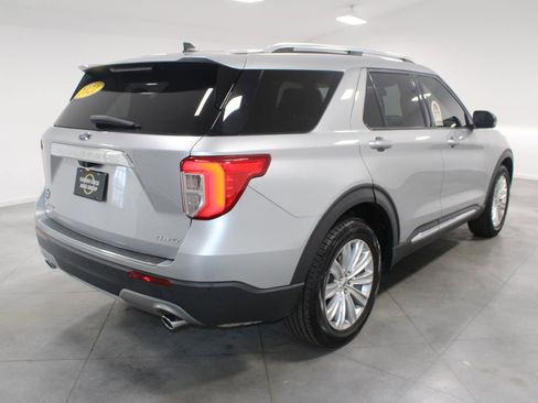Used 2021 Ford Explorer Limited w/ Equipment Group 301A image 9