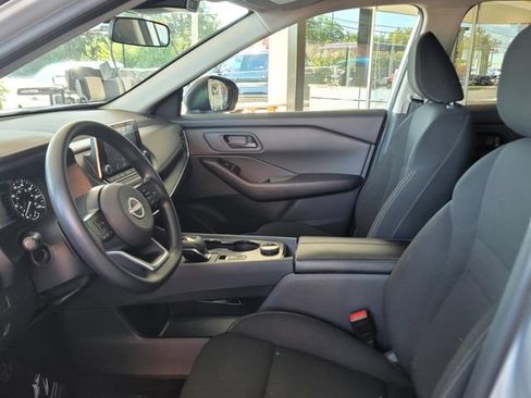 Used 2024 Nissan Rogue S AWD/4WD image 9