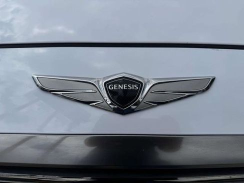 Used 2019 Genesis G80 3.8 RWD image 11