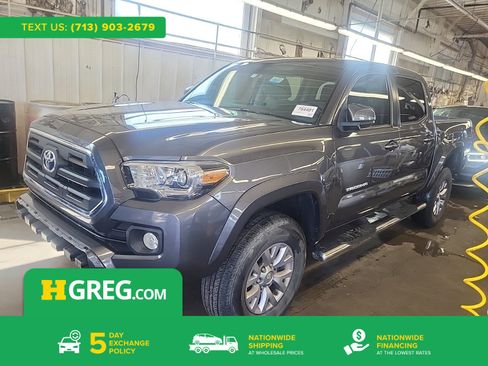 Used 2016 Toyota Tacoma SR5 w/ SR5 Appearance Package (SN) image 1