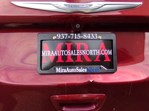 Used 2017 Chrysler Pacifica Touring-L w/ Tire & Wheel Group image 40