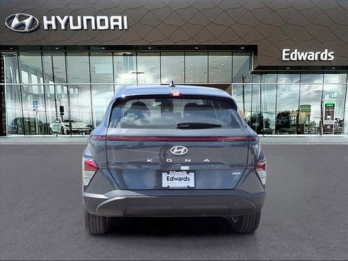 New 2026 Hyundai Kona SE image 6