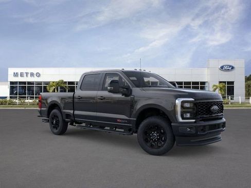 New 2026 Ford F250 Lariat w/ Black Appearance Package image 7