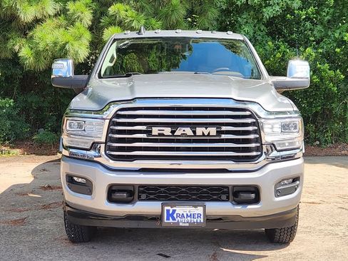 Used 2023 RAM 3500 Limited AWD/4WD image 2