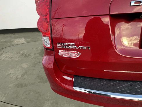 Used 2015 Dodge Grand Caravan SE w/ Quick Order Package 29E SE image 30