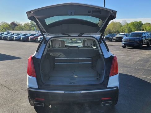 Used 2017 Cadillac XT5 Premium Luxury w/ LPO, Wheel Lock Package FWD image 11