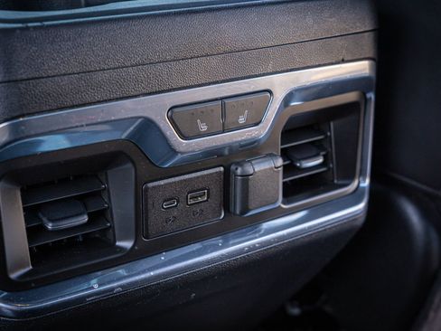 Used 2022 Chevrolet Silverado 3500 High Country image 28