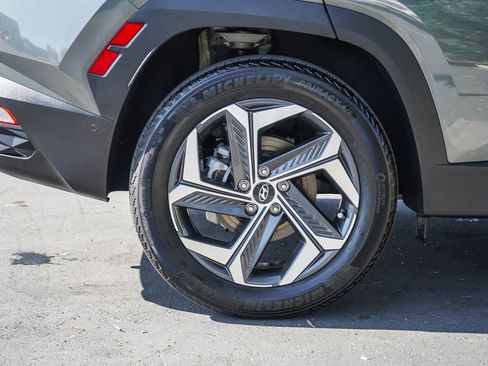 Certified 2024 Hyundai Tucson Limited AWD/4WD image 8