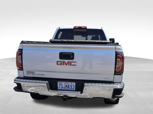 Used 2017 GMC Sierra 1500 SLT w/ SLT Premium Package AWD/4WD image 18