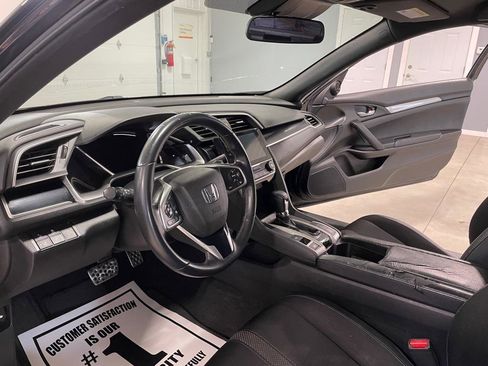 Used 2019 Honda Civic Sport image 9