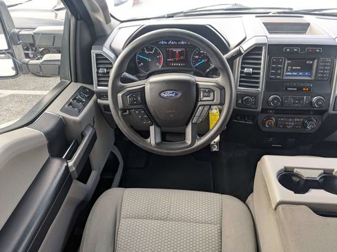Used 2018 Ford F250 XLT w/ FX4 Off-Road Package AWD/4WD image 15