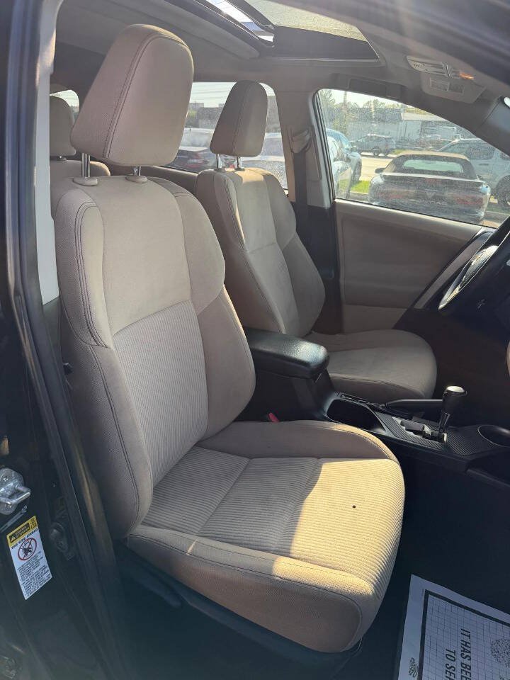 Used 2013 Toyota RAV4 XLE FWD image 33