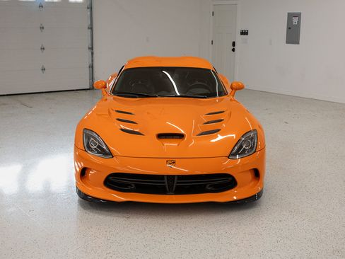 Used 2014 SRT Viper SRT-10 image 3